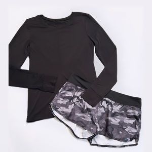 Fabletics black long sleeve shirt • M